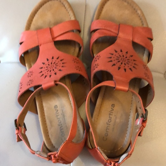 Comfortiva sandals - Picture 2 of 10